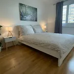 55 M2 Stylish Apartment With Balcony & Parking